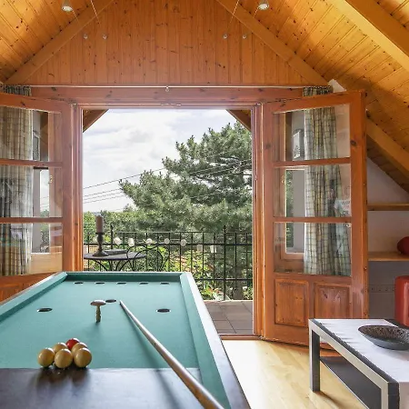 Fuege Haz Balatonalmádi