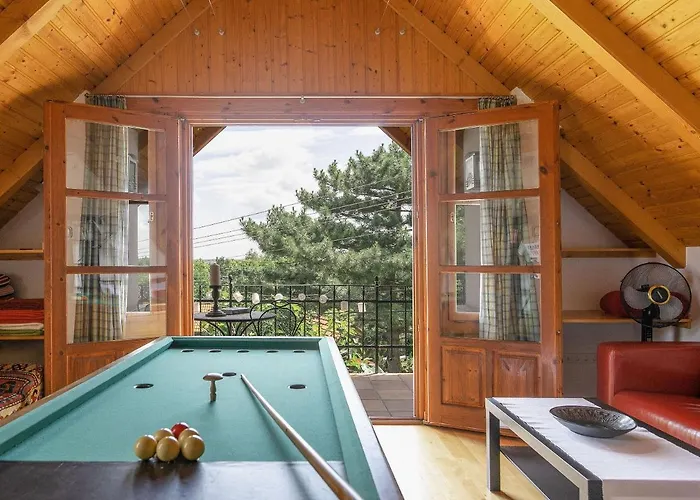 Fuege Haz Balatonalmádi