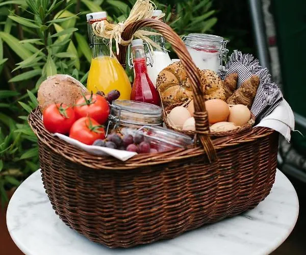 Fuege Haz Balatonalmádi