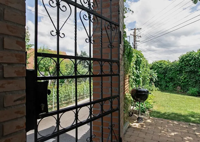 Fuege Haz Balatonalmádi